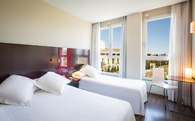 Sm Hotel Teatre Auditori